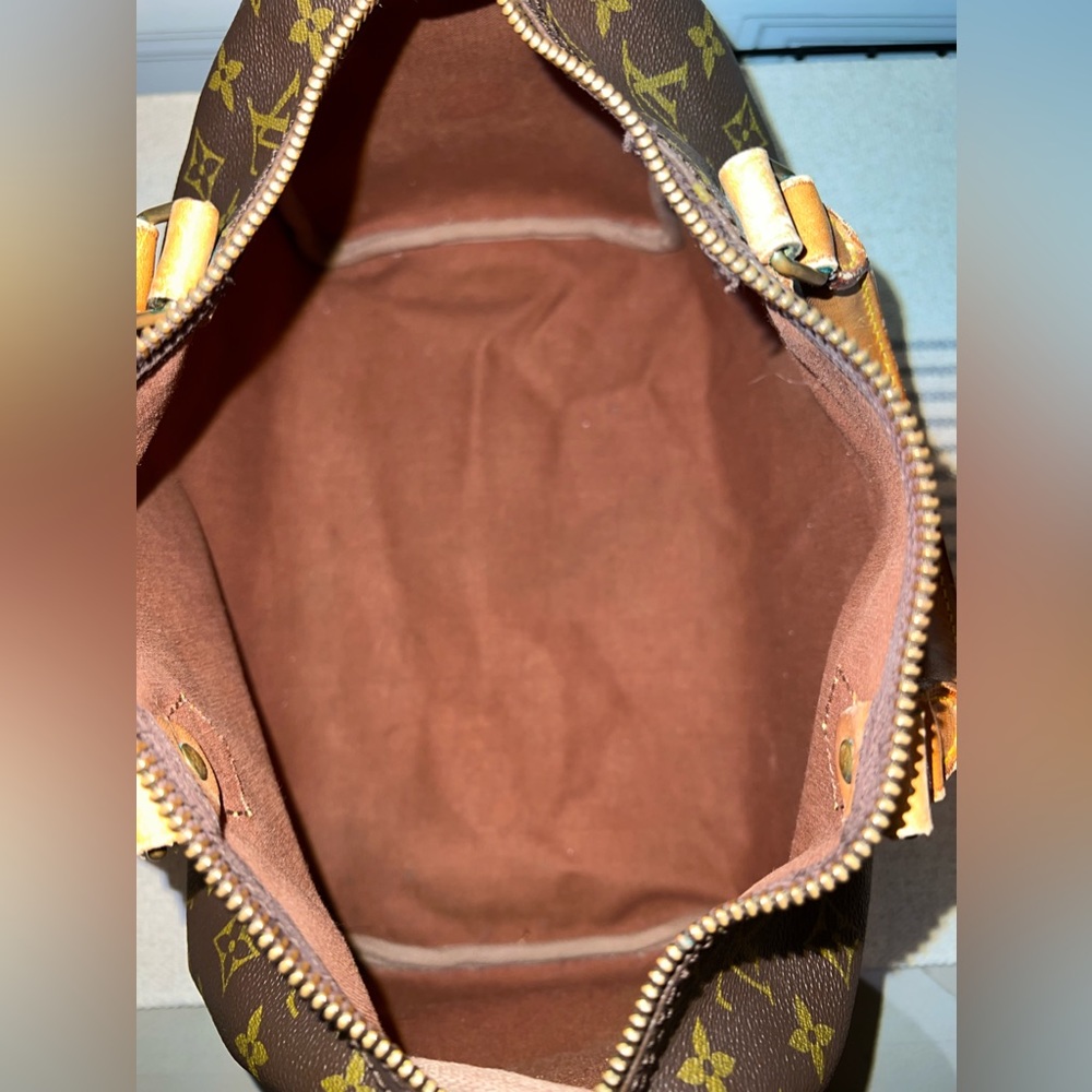 LV Speedy 30 - Picture 10 of 10